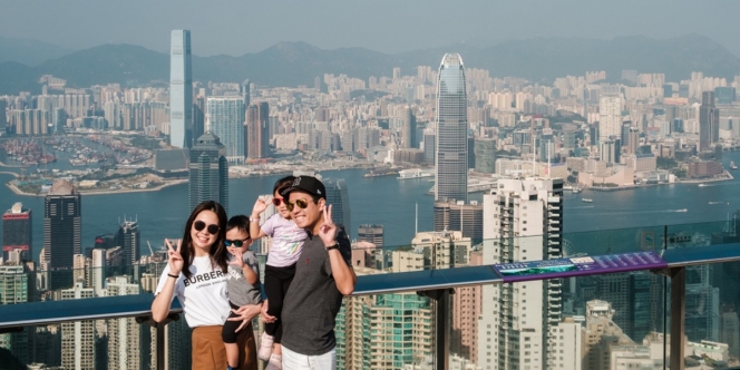 Sambut Libur Akhir Tahun, Hong Kong Kurangi Durasi Tes COVID-19 untuk Wisman