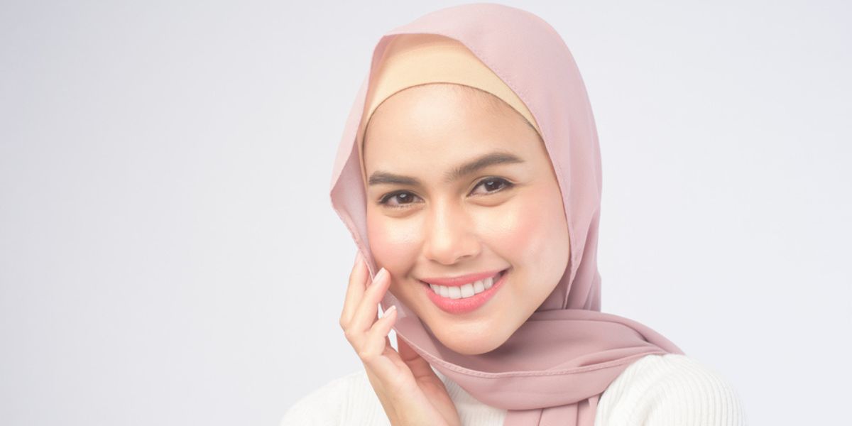 Bukan Lagi 10 Tahap Skincare Korea, 3 Cara Ini Bikin Kulit Glowing Sehat, Bye-bye Ribet!