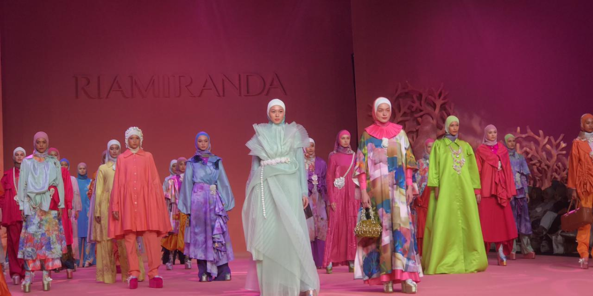 Sneak Peek Koleksi Ria Miranda di Annual Show X 2023: Jajal Style Baru Terinspirasi dari Betta Fish