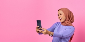 Bikin Foto Makin Hits, Intip Spesifikasi Smartphone Baru yang Cocok untuk Anak Muda Ini