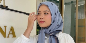 Styling Hijab Motif Bikin Tampilan Lebih Seru, Coba Yuk