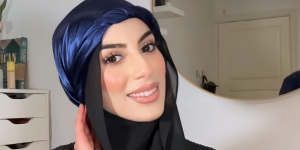 Scarf Satin Bisa Jadi Aksesori Seru untuk Hijab
