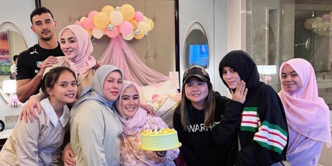 Heboh Tampilan Lesti Kejora Diduga Lepas Hijab di Perayaan Ultah, Auranya Beda