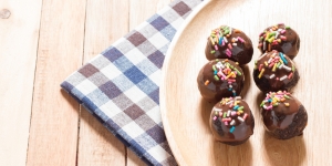 Ngemil Lebih Tenang, Cicip Choco Balls Rendah Kalori