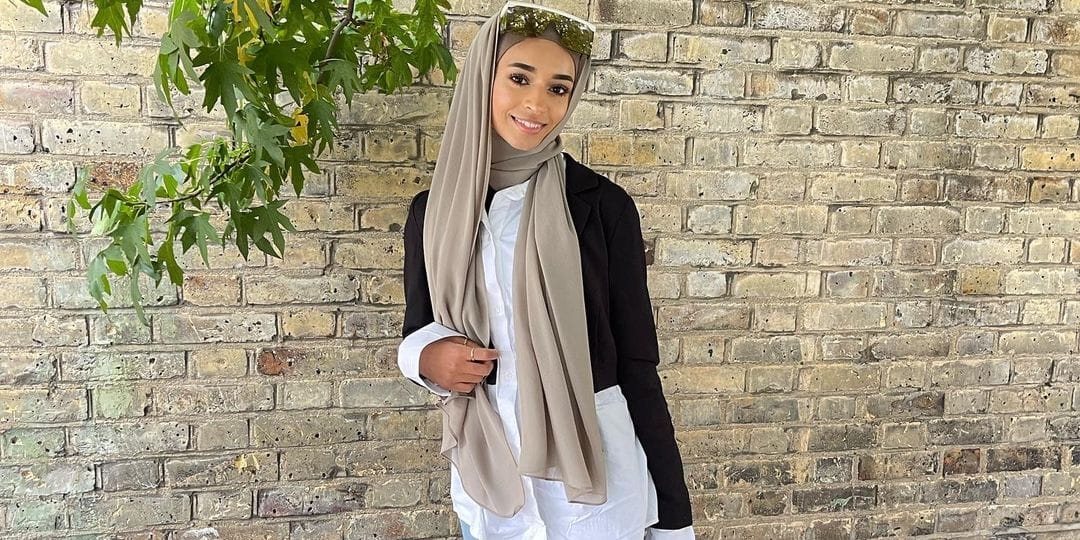 Tampilan Hijab Flowy Selalu Rapi, Cocok untuk Sehari-hari