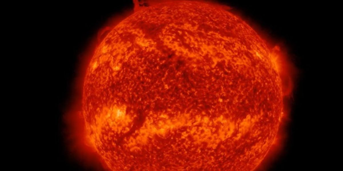 Belum Pernah Terjadi Sebelumnya, Sebagian Matahari Pecah, Apa Dampaknya bagi Kehidupan Bumi?