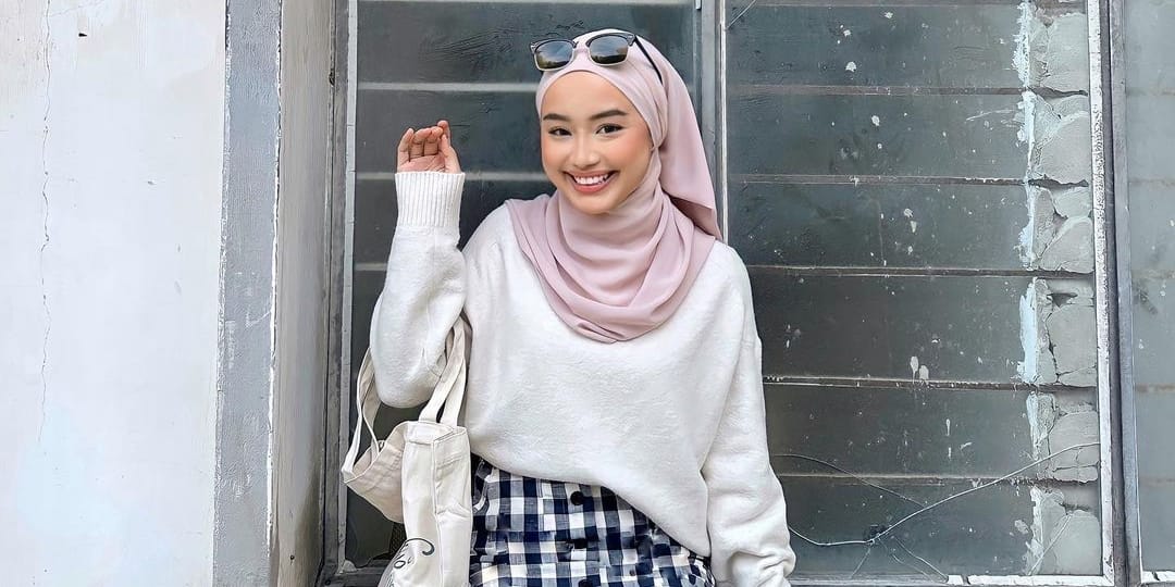 Coba Style Turban Menutup Leher dengan Kerudung Pashmina