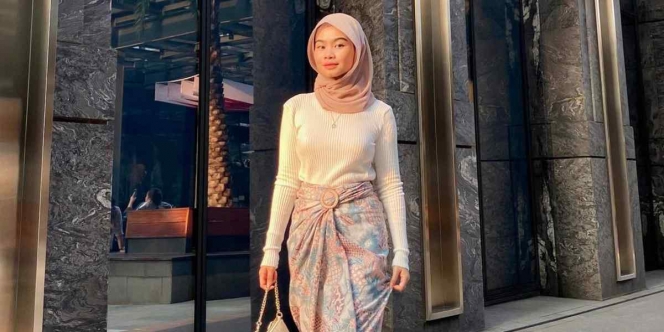 3 Inspirasi Model Rok Batik untuk Hijaber ala Selebgram, Style Jadi Kekinian