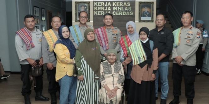 Tangis Haru Pertemuan Anak dan Ibu Terpisah 37 Tahun di Malang, Menghilang Sejak 1986, Ditemukan di NTT