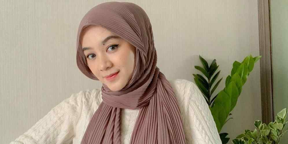 Cara Pakai Hijab Pashmina Tanpa Ciput, Praktis dan Gak Bikin Gerah