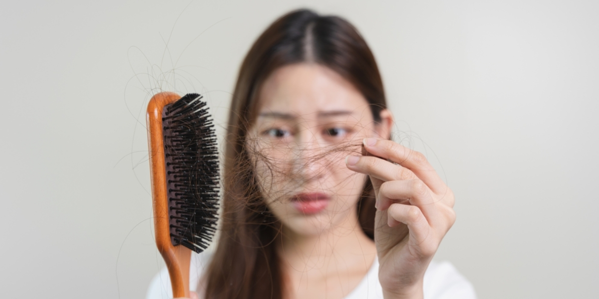 Cara Atasi Rambut Rontok Akibat Pemakaian Kontrasepsi