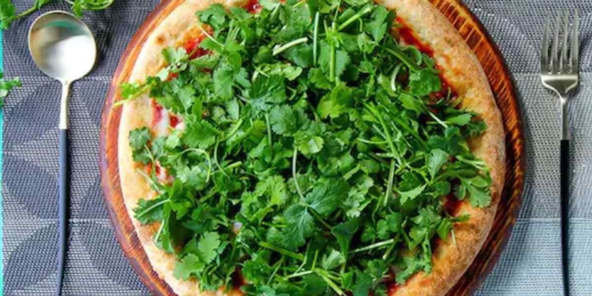 Ada Varian Pizza dengan Topping Daun Ketumbar di Jepang, Mau Coba?n Toping yang Anti Mainstream