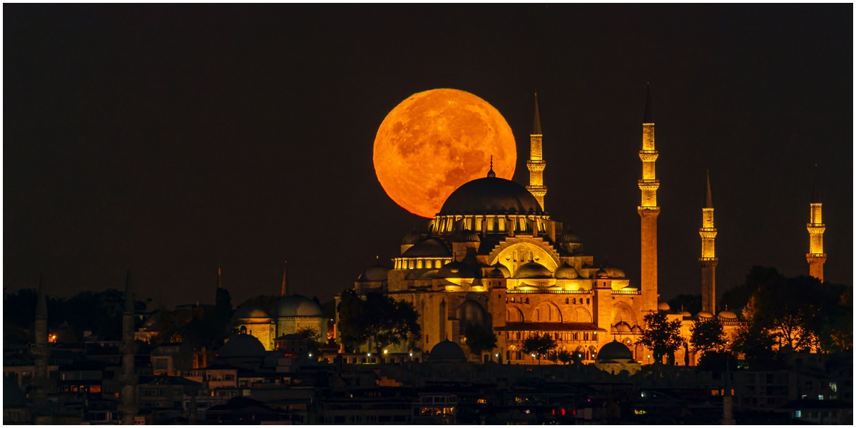3 Alasan Sebutan Malam Lailatul Qadar dan Bacaan Doanya yang Diamalkan pada 10 Hari Terakhir Ramadhan