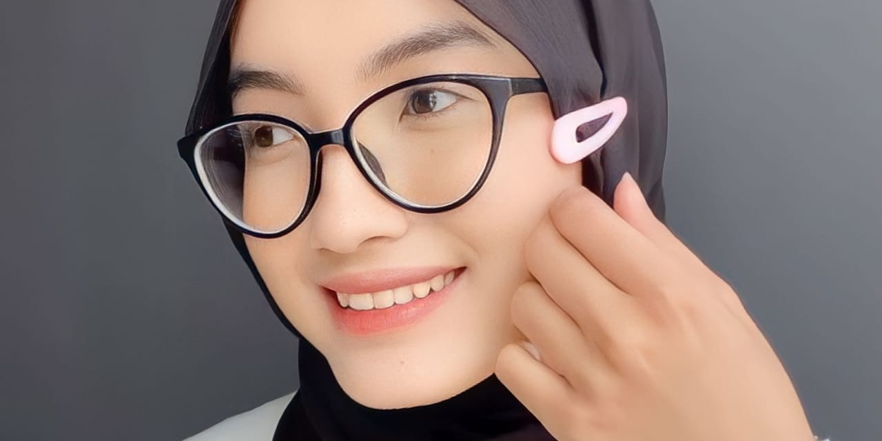 Korean Look Hijab, Pakai Pashmina dengan Jepitan