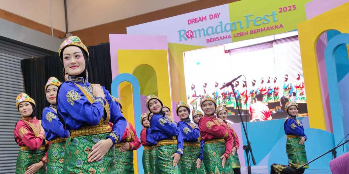 Meriahnya Kompetisi Tari Saman Tingkat SMA di Dream Day Ramadan Fest 2023
