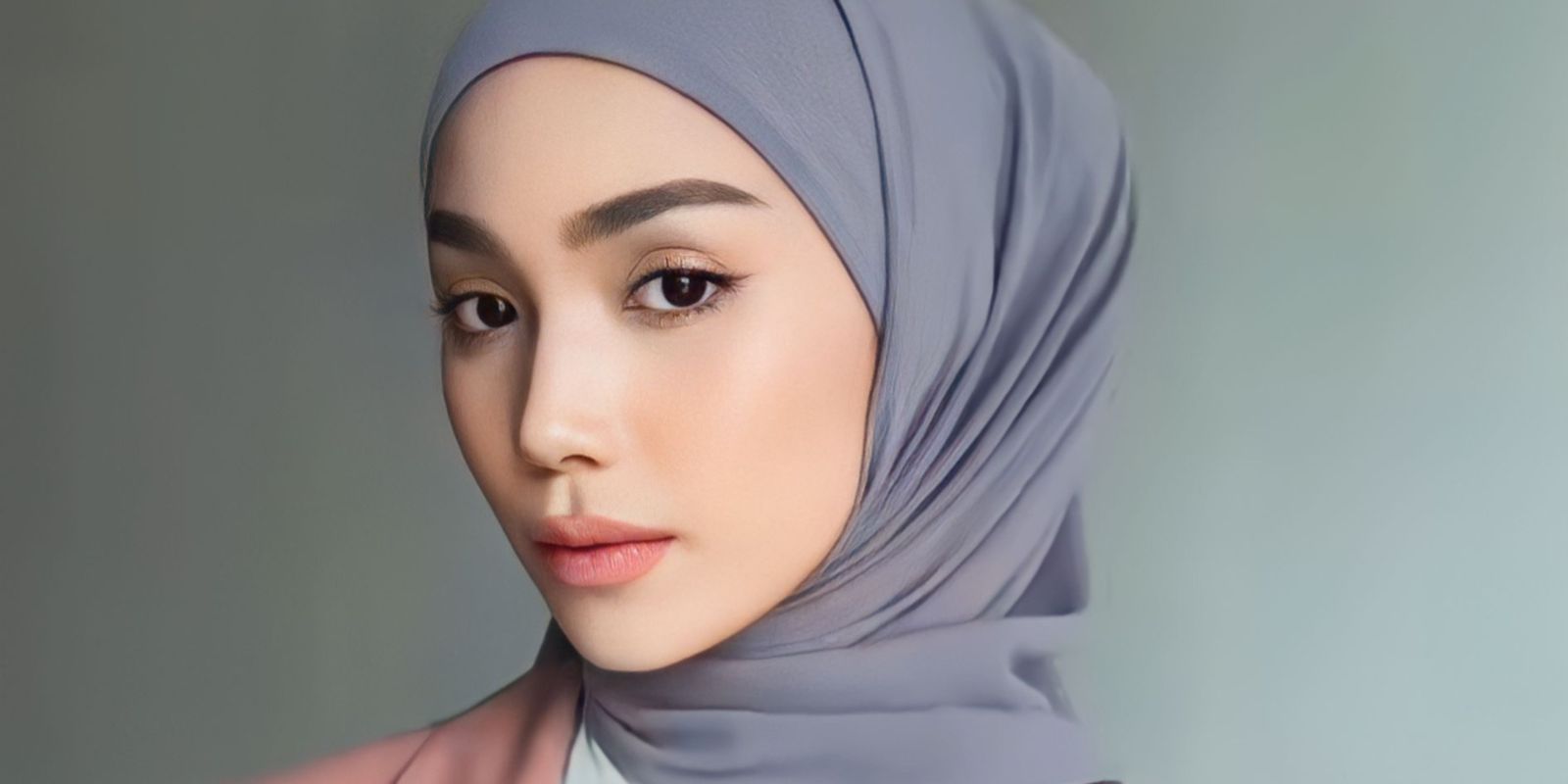 Pashmina Instan Style Sisi Menjuntai Bikin Look Jadi Anggun