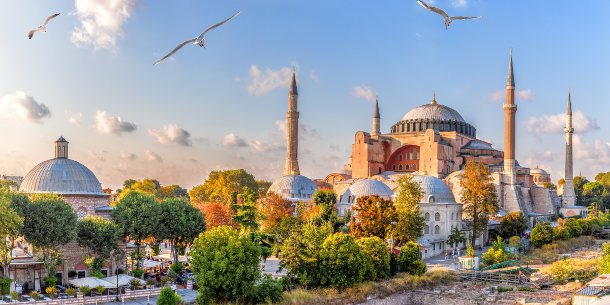 Masjid-Masjid yang Wajib Dikunjungi Saat Berlibur ke Turki