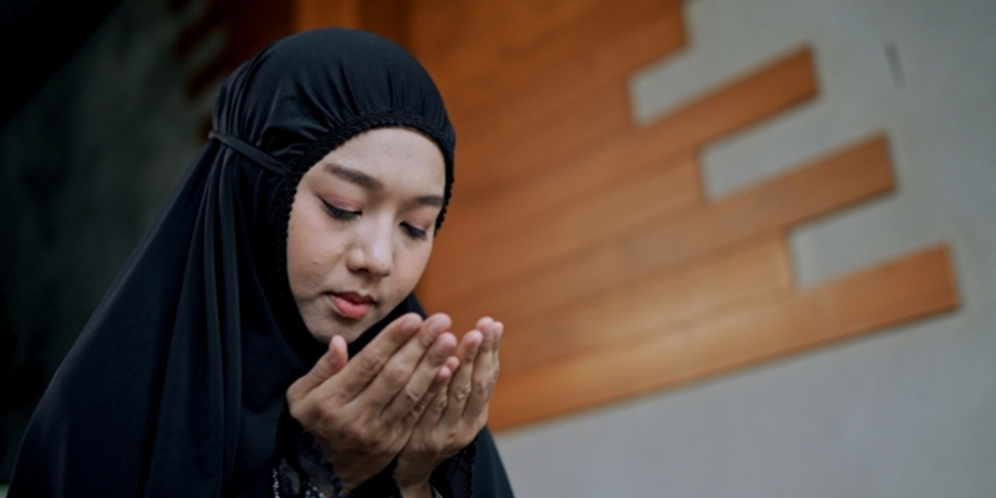 Doa Hari ke-28 Bulan Ramadhan Arab, Latin dan Arti beserta Fadhilahnya