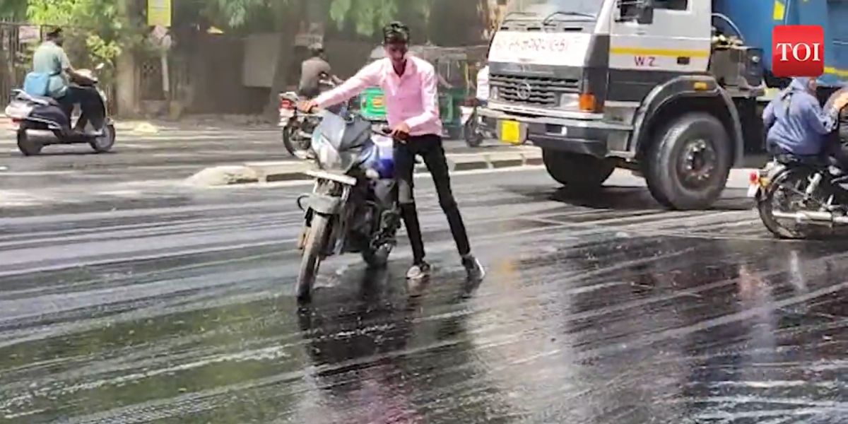 Ekstremnya Cuaca Panas di India, Jalan Beraspal Sampai Meleleh
