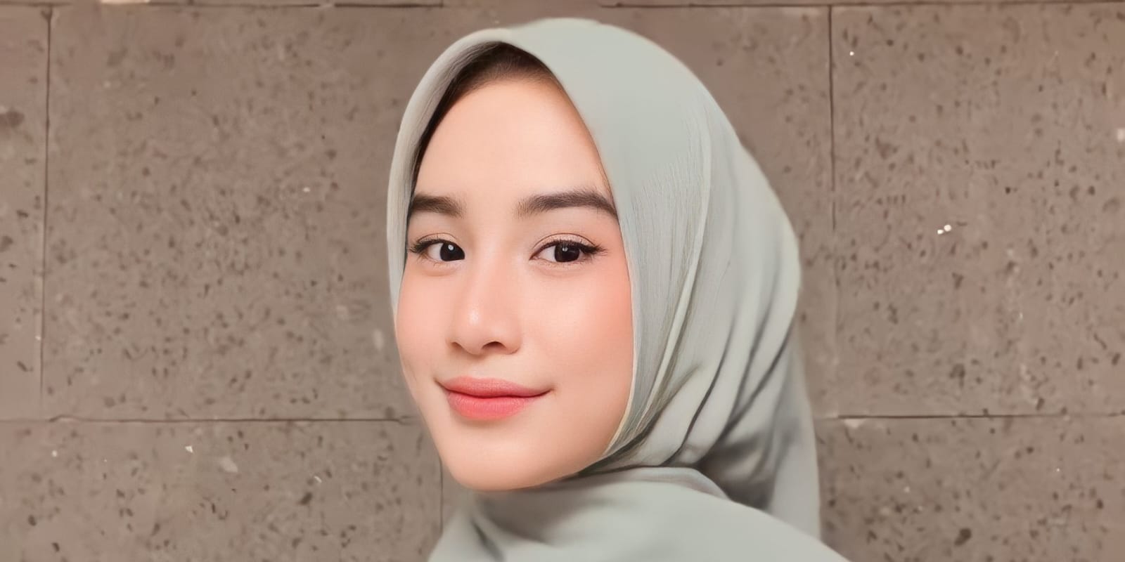 Clean Look Hijab Menutup Dada, LIhat Tutorialnya