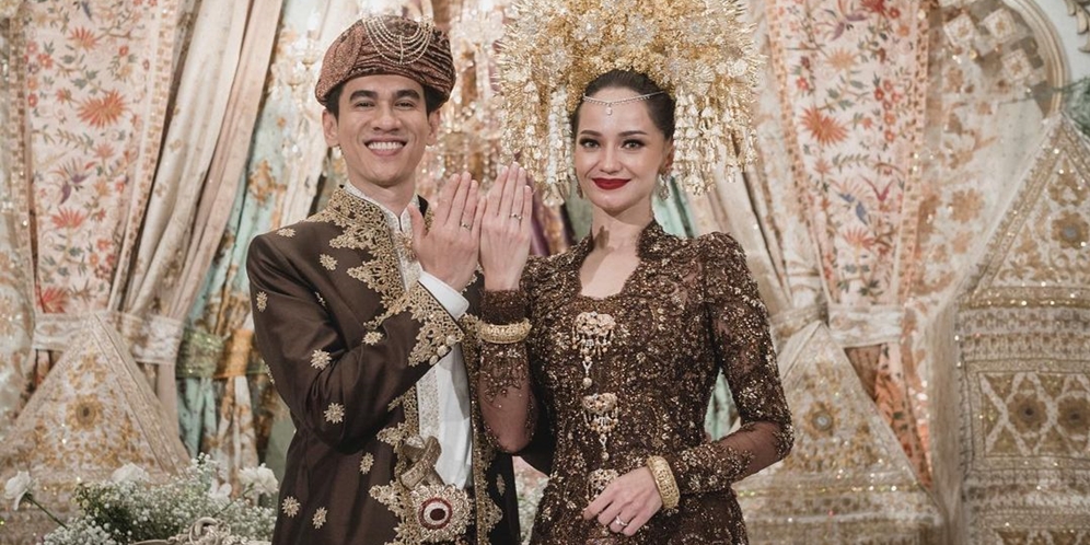 10 Artis Dicomblangin Teman Hingga Menikah, Raffi Ahmad Jadi Mak Comblang Anang-Ashanty