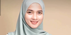 Tutorial Hijab Syar’i ala Malaysia dengan Aksen Gelombang