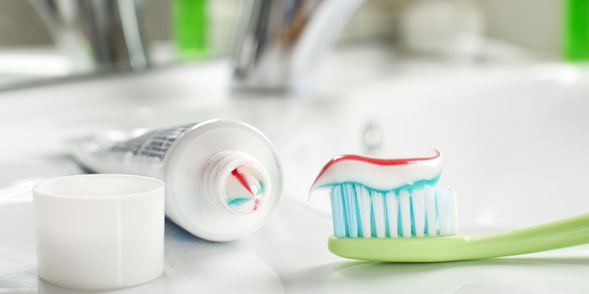 Cek Fakta: Kode Warna Pada Pasta Gigi Jadi Tanda Kandungan Berbahaya? Ini Penjelasan Ahli