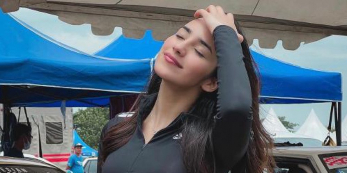 Potret Cantiknya Negin Pembalap Perempuan Yang Sering Bikin Gagal