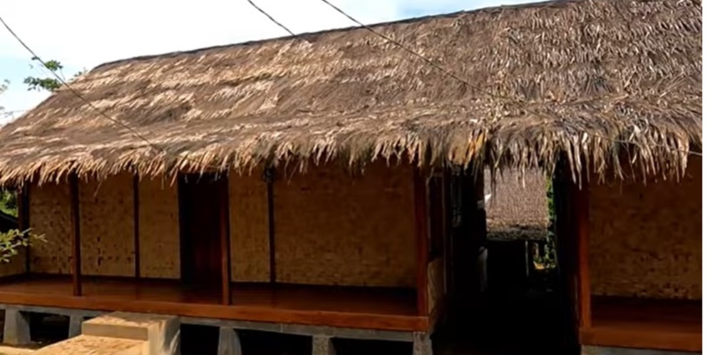 Potret Rumah Panggung Terbuat Dari Bambu, Dari Luar Tampak Sederhana Lihat Isi Dalamnya Bikin Melongo, Bak Hotel Berbintang!