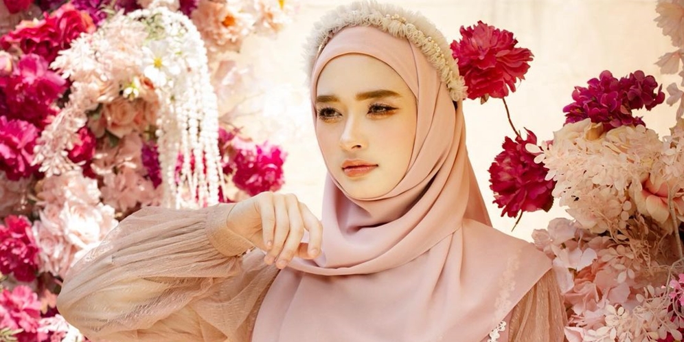 8 Potret Terbaru Inara Rusli Putuskan Jadi Model, Dikira Suntik Putih Gegara Mirip Barbie Hidup!