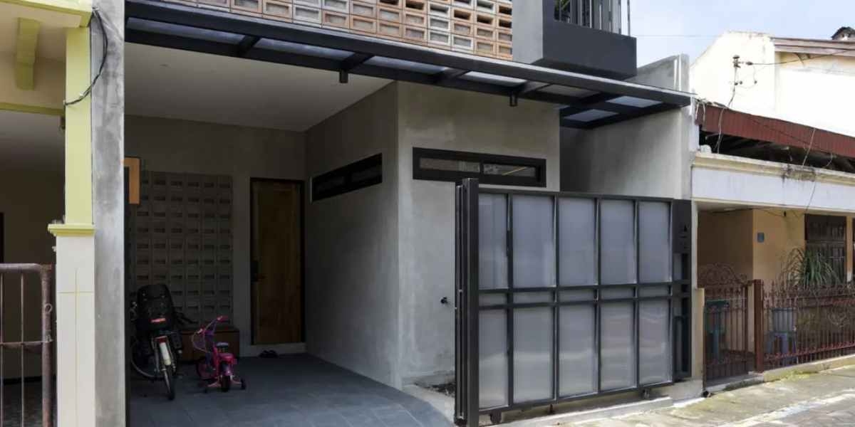 Desain Keren Rumah dalam Gang di Surabaya Karya Arsitek Ternama