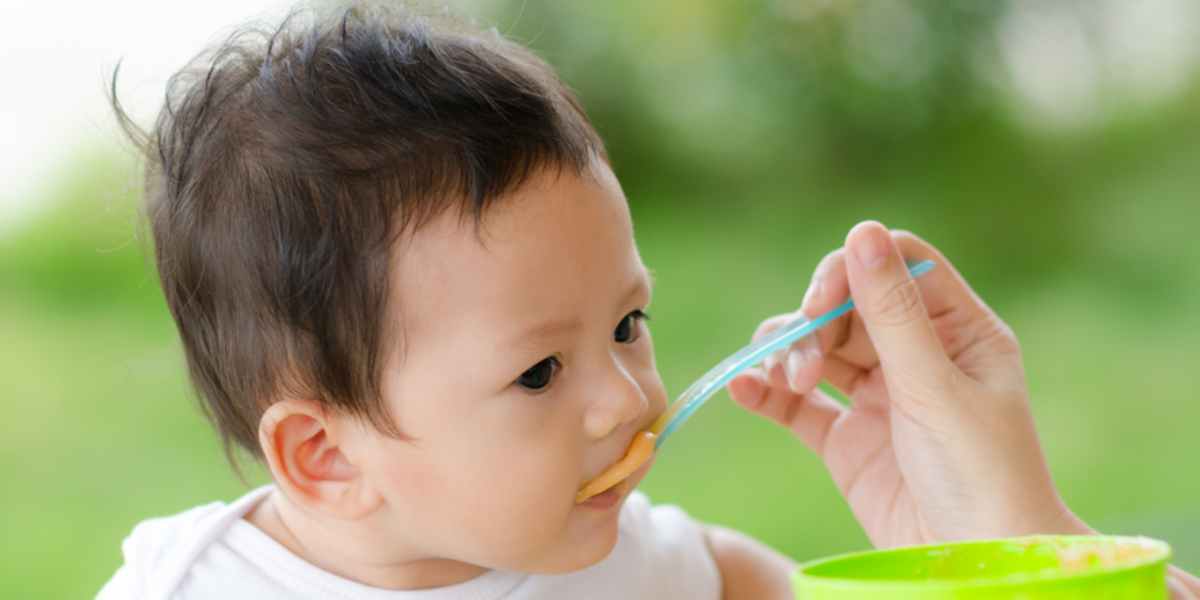Bayi Mengemut Bisa Karena Tekstur Makanan Terlalu Lembut