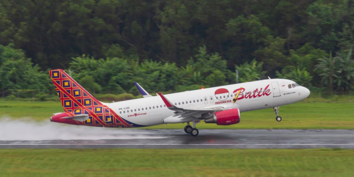 Detik-detik Penumpang Rusak Jendela Pesawat, Batik Air Tujuan Gorontalo Balik Lagi ke Soetta