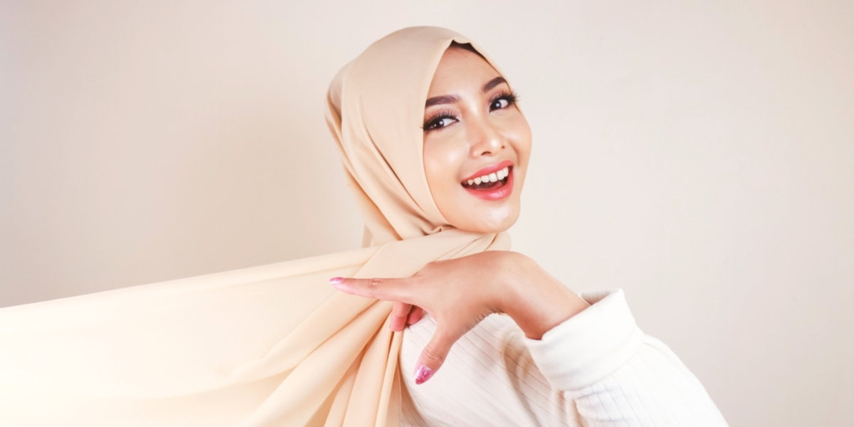 Hijab Anti Meleyot Seharian Hanya dengan 2 Produk