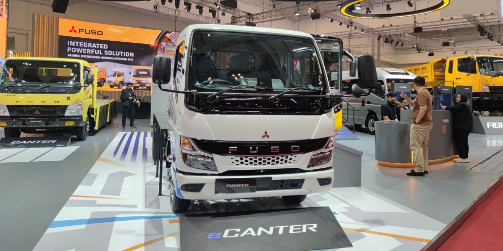 Potret Fuso eCanter, Truk Listrik Pertama yang Dijual Indonesia, Berapa Harganya?