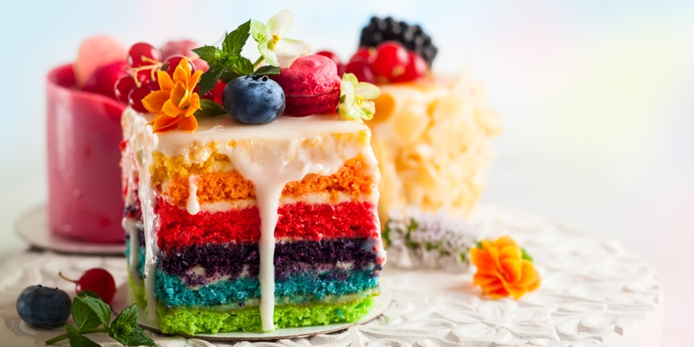 Rainbow Cake Lembut, Estetik dan Lumer di Mulut