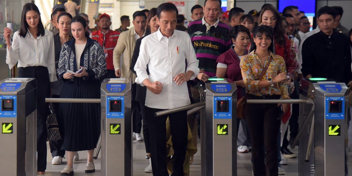Alasan Jokowi Batal Luncurkan LRT Jabodebek pada 26 Agustus 2023