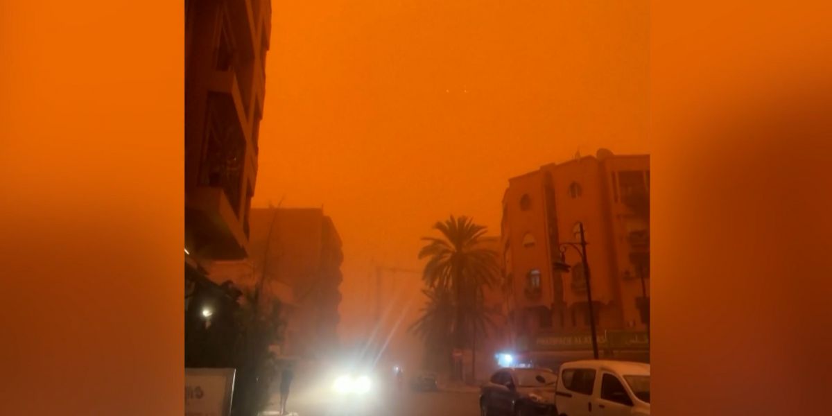 Pemandangan Mengerikan Langit Maroko Berwarna Oranye bak Film Akhir Zaman