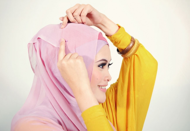 Tampil Memikat dengan Hijab. Ikuti Tutorial yang Sederhana 