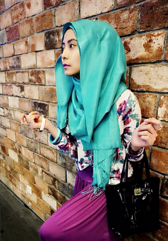 Style Fashion Blogger Gadis Manis Indonesia di Paris