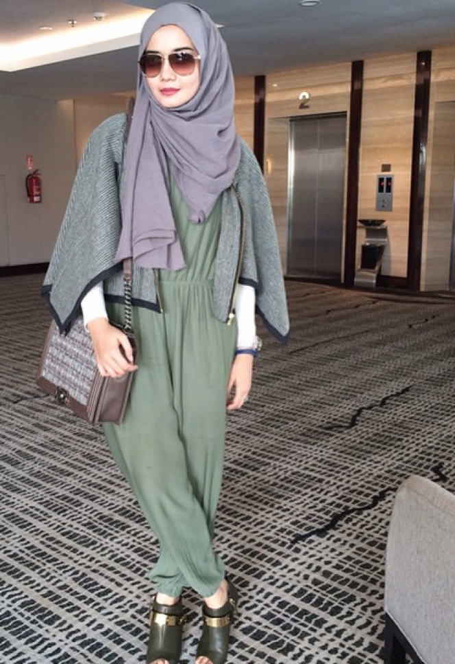 Gaya Fashion  Artis  Cantik Berhijab  Foto 3 Dream co id