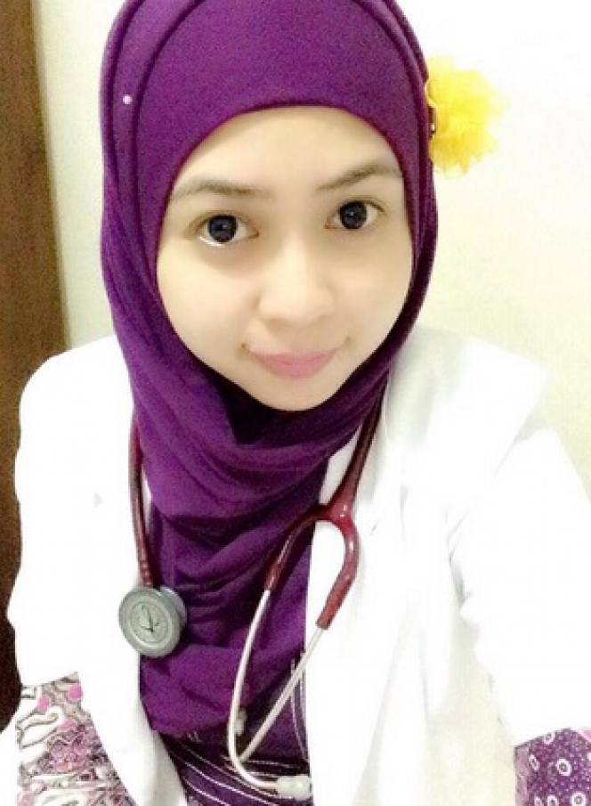 3490 Pesona Dokter Mitha Hijaber Imut Yang Cerdas 1502118 003 Rev1