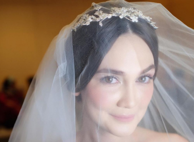 Pakai Gaun Pengantin  Luna Maya Bikin Pangling Dream co id