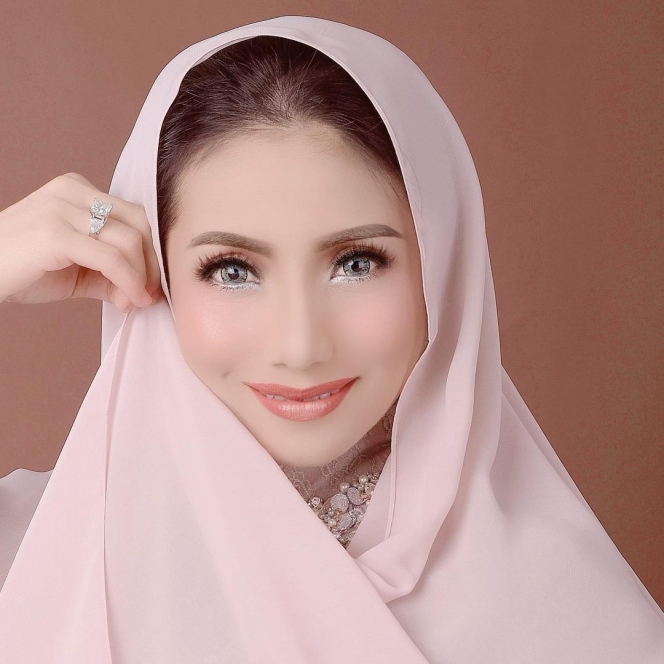 Nikahi Bule Turki, 10 Potret Cantiknya Siti KDI Sekarang