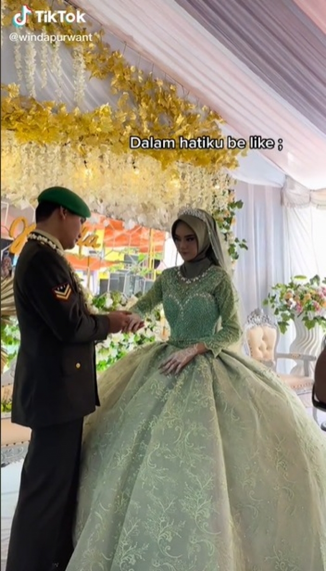 Viral Pernikahan Pasangan Beda Usia, Suami Sudah Jadi Tentara Saat Istri Masih Kelas 5 SD!