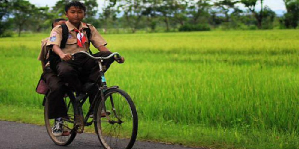  Bersepeda Membuat Anak Lebih Cerdas