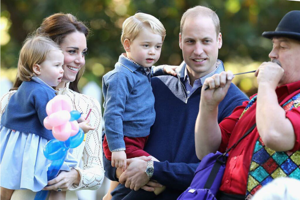 Lihat Foto Ultah ke-2 Putri Charlotte Jepretan Kate Middleton