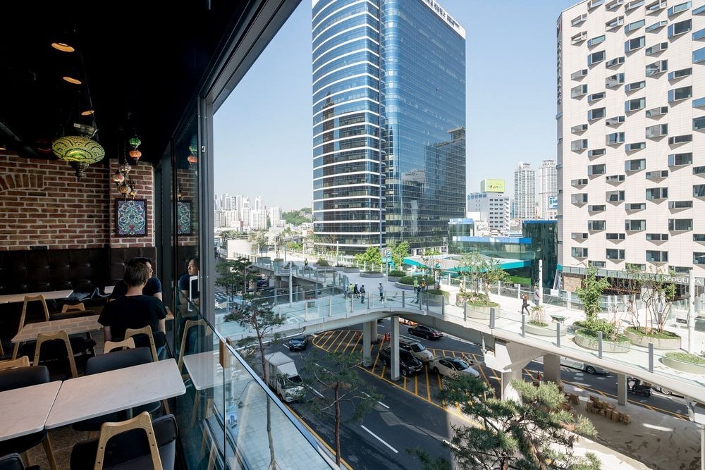 Keren! Seoul Ubah Jalan Layang Tak Terpakai Jadi 'Skygarden' | Travel