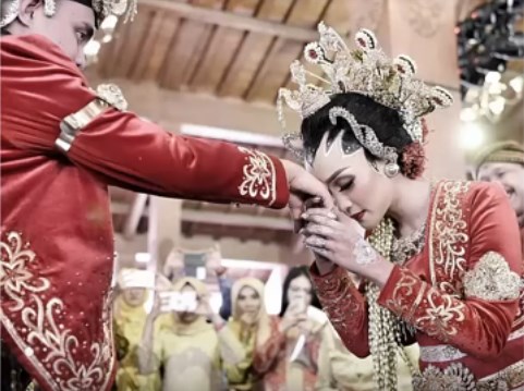 Photo for the royal wedding putri bupati ponorogo