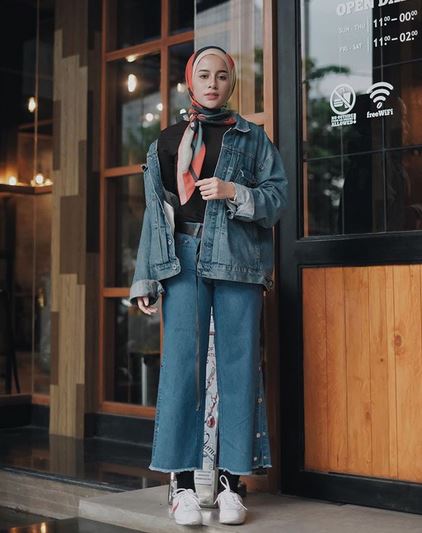 Inspirasi `All About Denim` Aghnia Punjabi  Dream.co.id